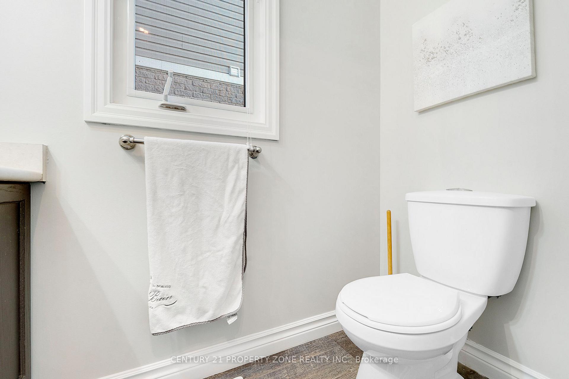 Photo 14 of 525 Banffshire Crescent, Kitchener — HOMEH