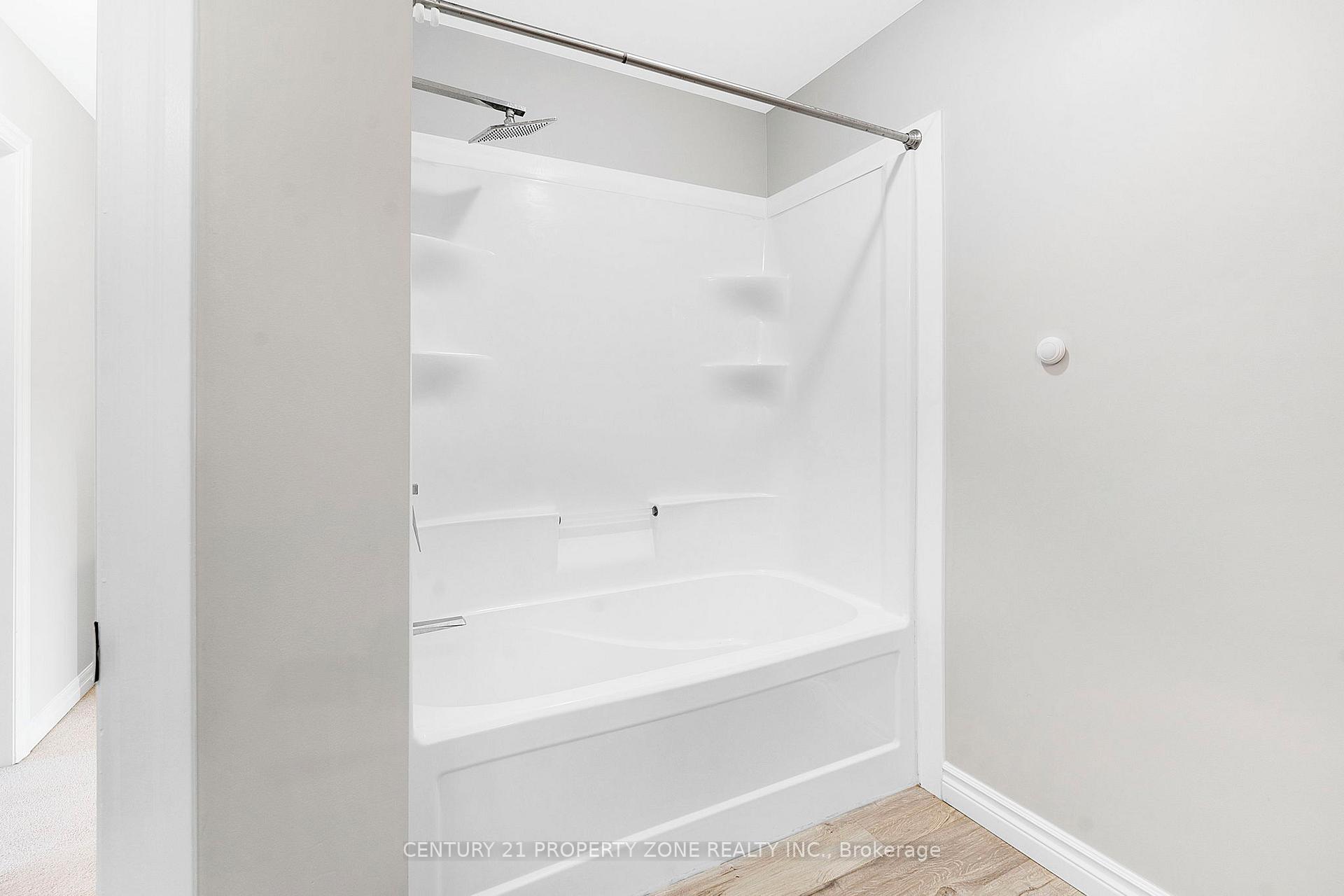 Photo 22 of 525 Banffshire Crescent, Kitchener — HOMEH