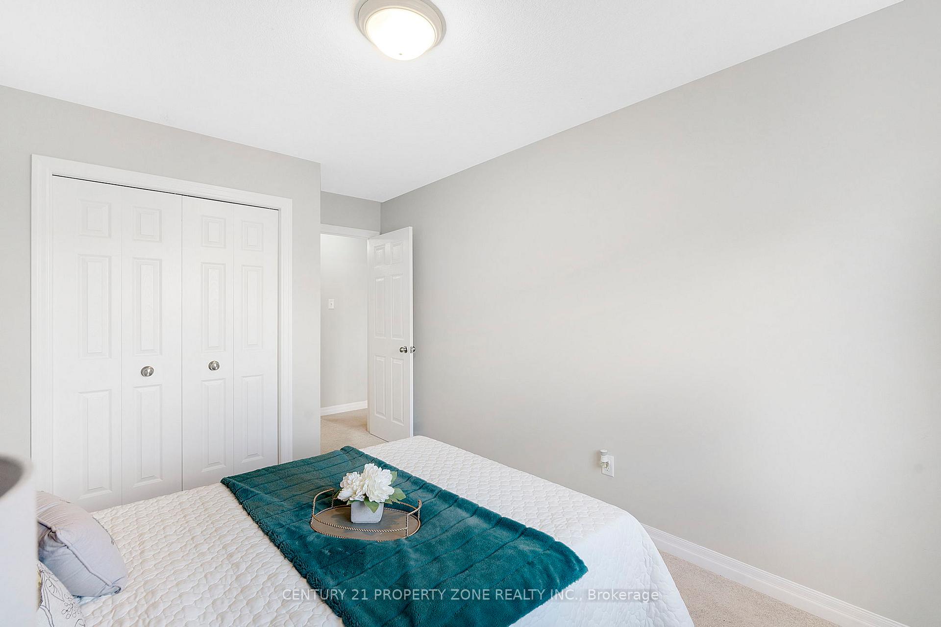 Photo 23 of 525 Banffshire Crescent, Kitchener — HOMEH