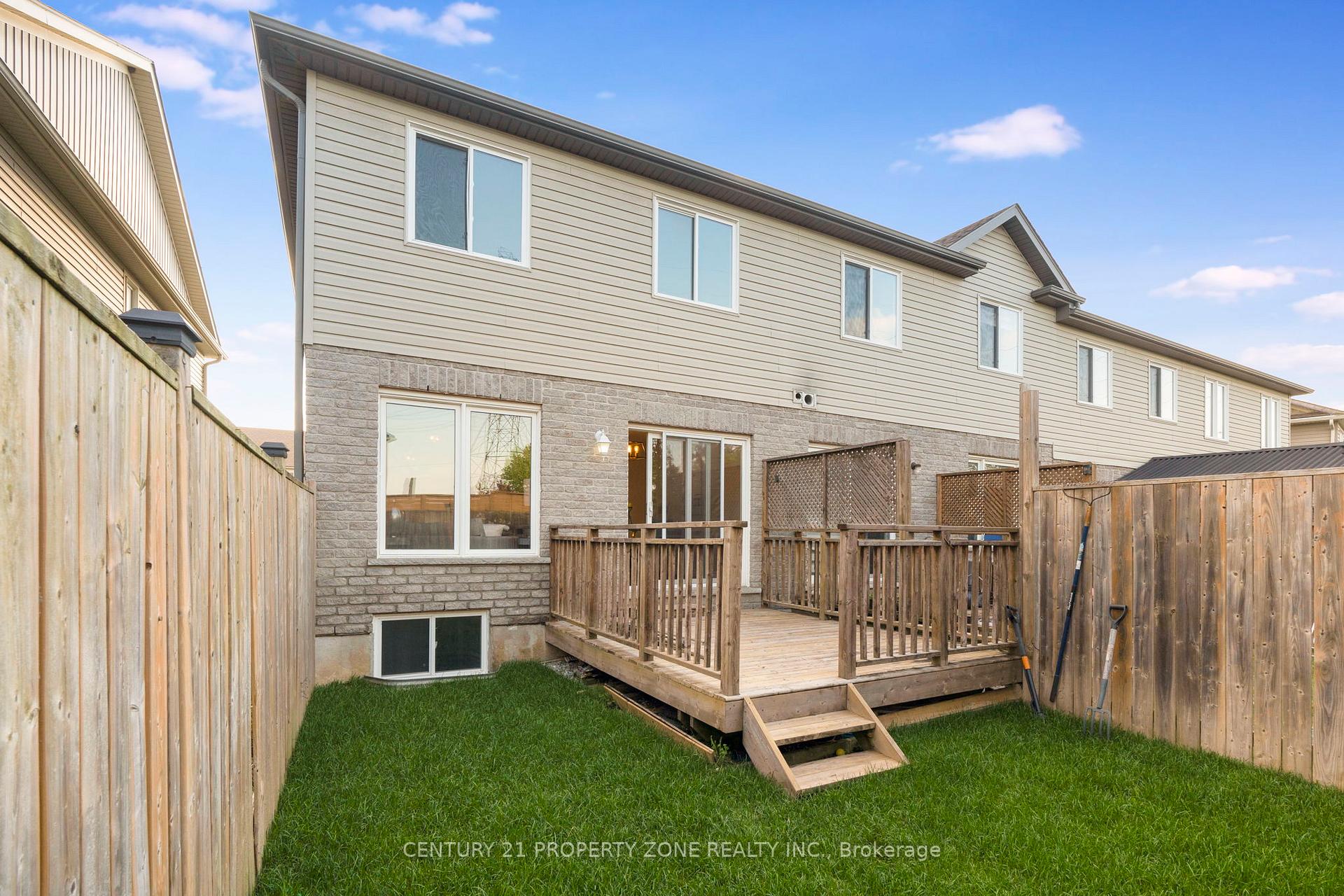 Photo 28 of 525 Banffshire Crescent, Kitchener — HOMEH