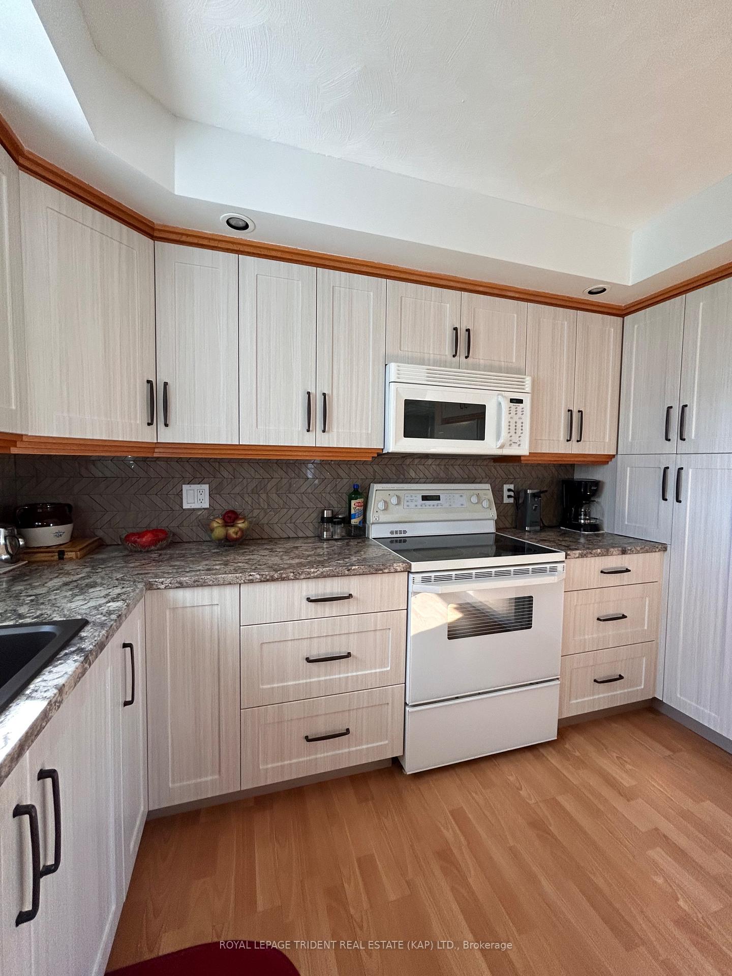 Photo 13 of 6 Seaborne Crescent S, Kapuskasing — HOMEH