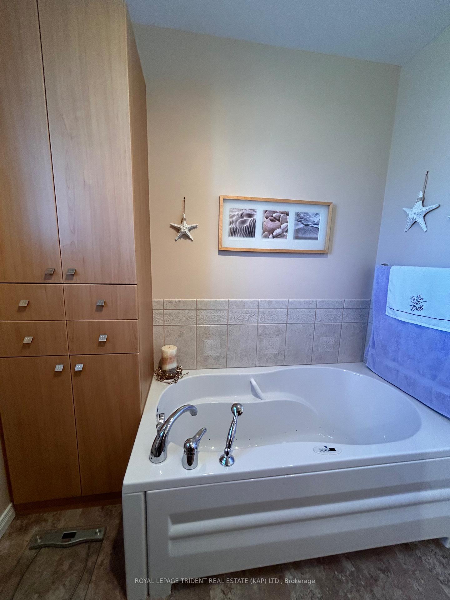 Photo 19 of 6 Seaborne Crescent S, Kapuskasing — HOMEH