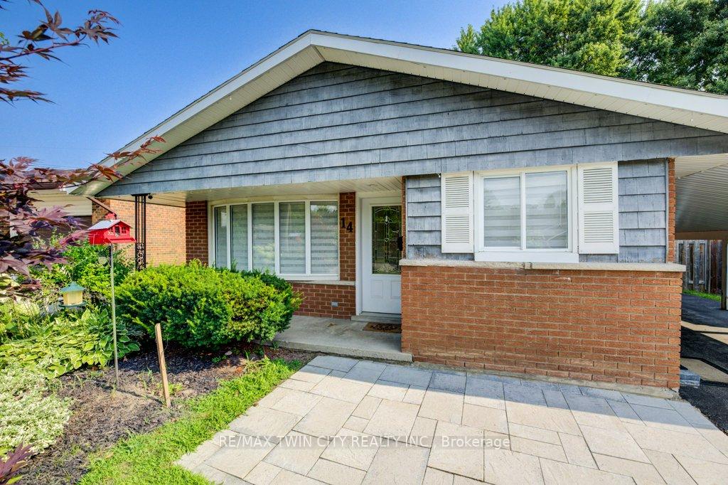 Photo 2 of Unit UPPER, 14 Dunsmere Court, Kitchener — HOMEH