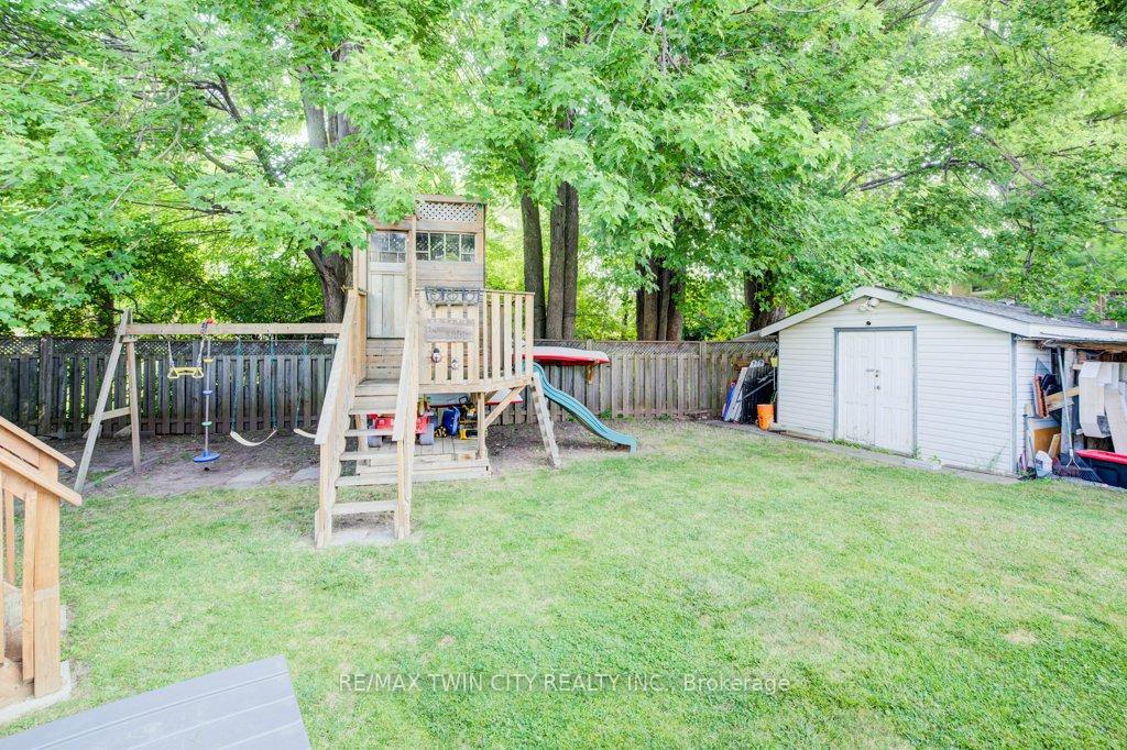 Photo 17 of Unit UPPER, 14 Dunsmere Court, Kitchener — HOMEH