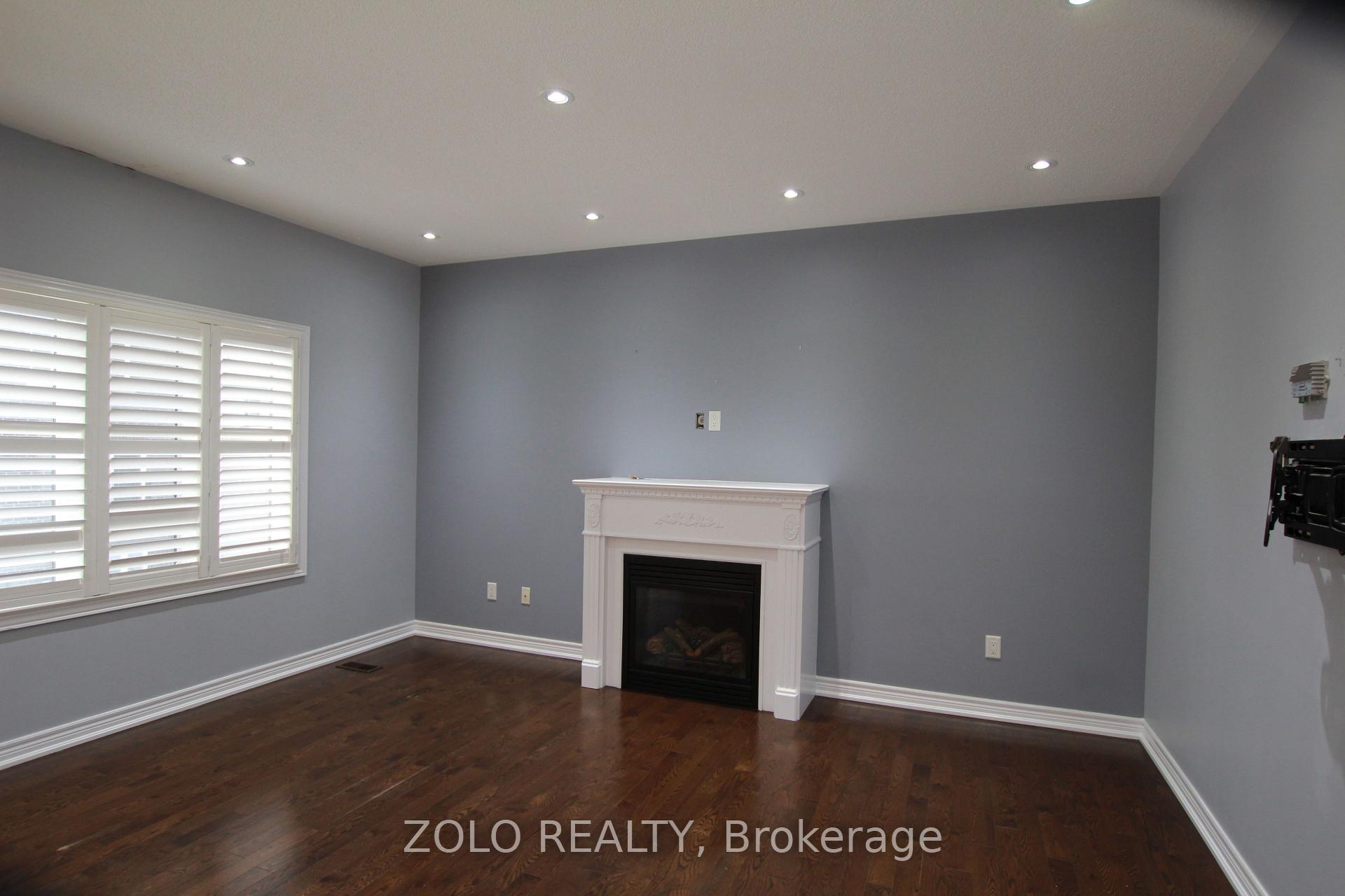 Photo 2 of 1431 Lormel Gate Avenue, Innisfil, Lefroy — HOMEH