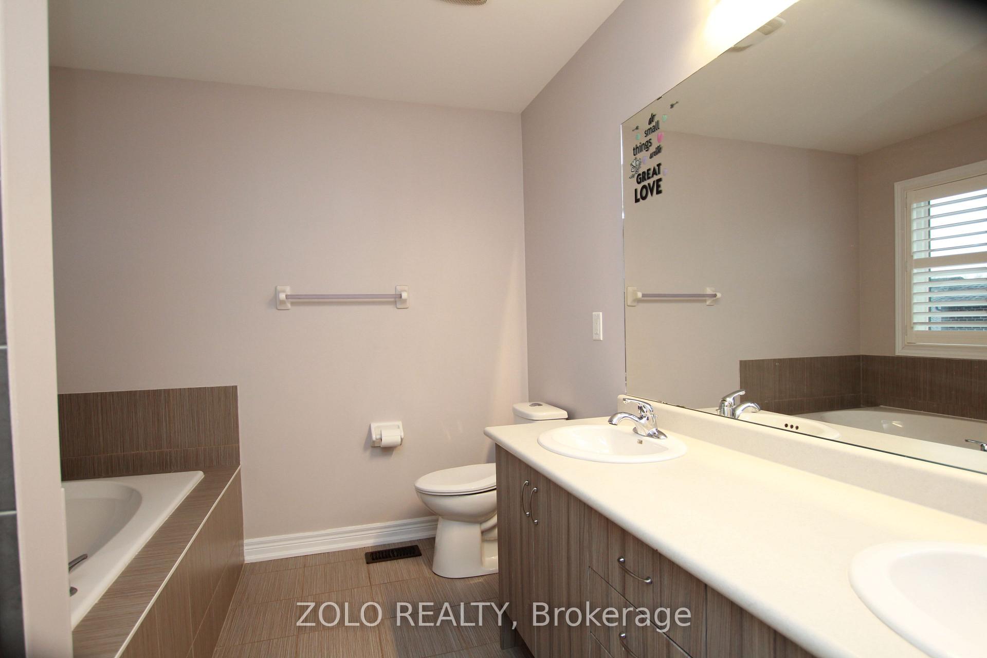 Photo 4 of 1431 Lormel Gate Avenue, Innisfil, Lefroy — HOMEH