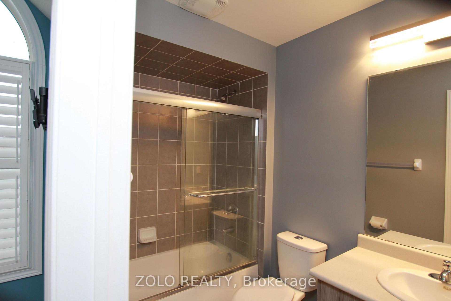 Photo 14 of 1431 Lormel Gate Avenue, Innisfil, Lefroy — HOMEH