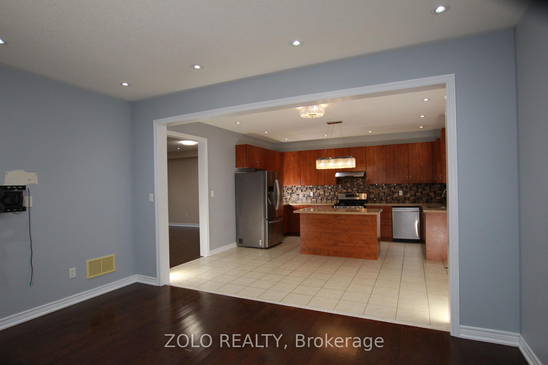 Photo 37 of 1431 Lormel Gate Avenue, Innisfil, Lefroy — HOMEH