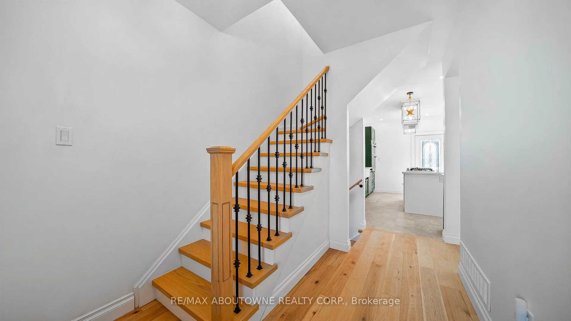 Photo 7 of 708 Wilson Street, Hamilton, Gibson — HOMEH