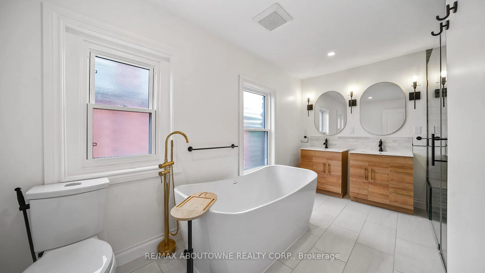 Photo 22 of 708 Wilson Street, Hamilton, Gibson — HOMEH