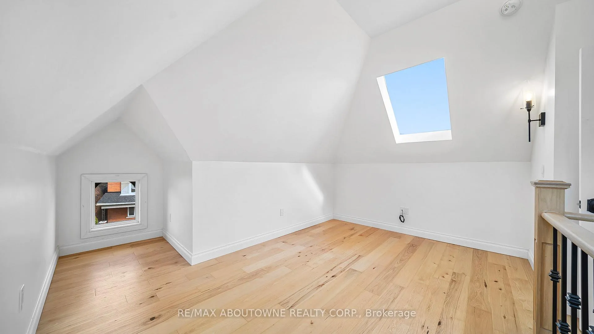Photo 31 of 708 Wilson Street, Hamilton, Gibson — HOMEH