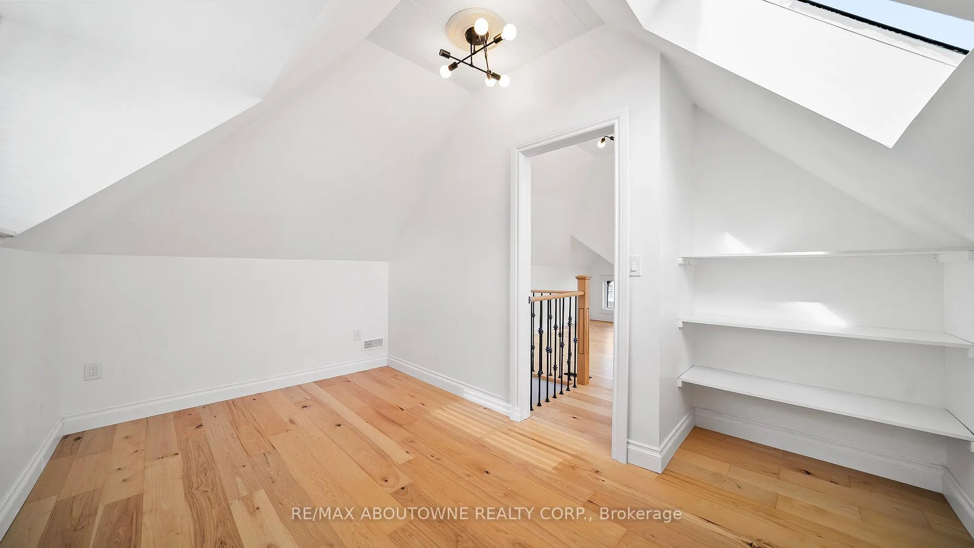 Photo 32 of 708 Wilson Street, Hamilton, Gibson — HOMEH
