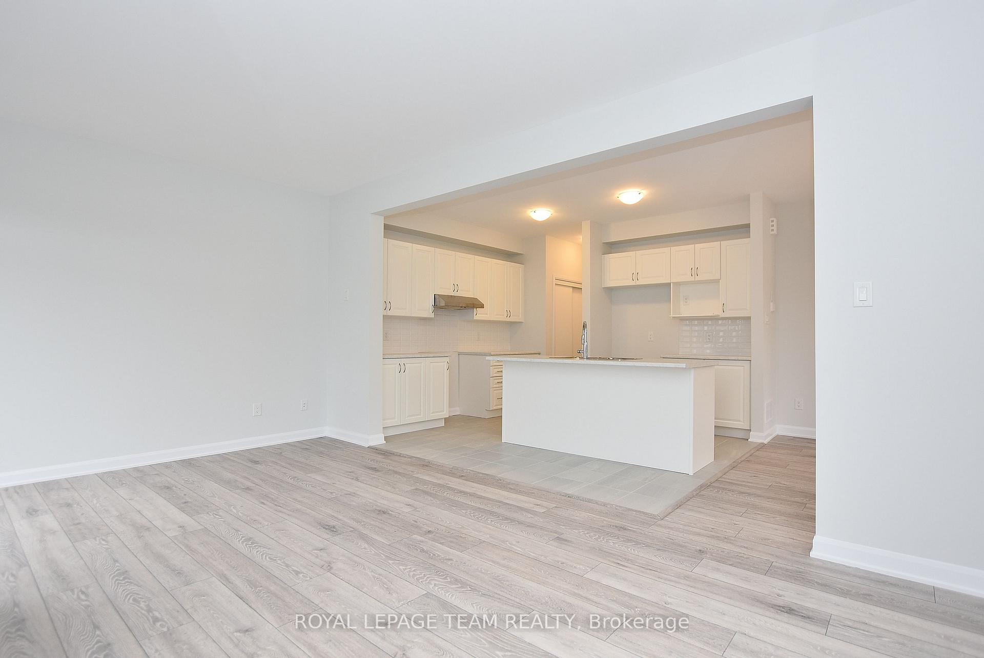 Photo 7 of 22 Sweet Pea Way, Ottawa, Kanata - Kanata Lakes/Heritage Hills — HOMEH