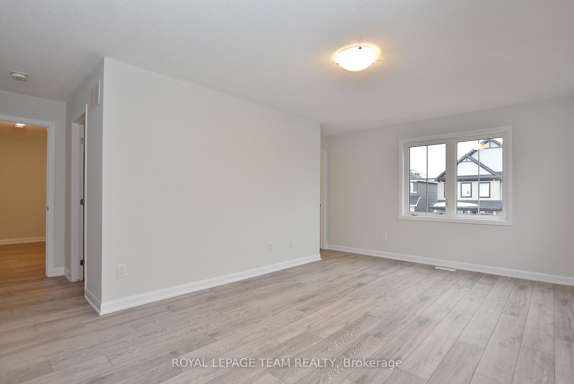 Photo 20 of 22 Sweet Pea Way, Ottawa, Kanata - Kanata Lakes/Heritage Hills — HOMEH