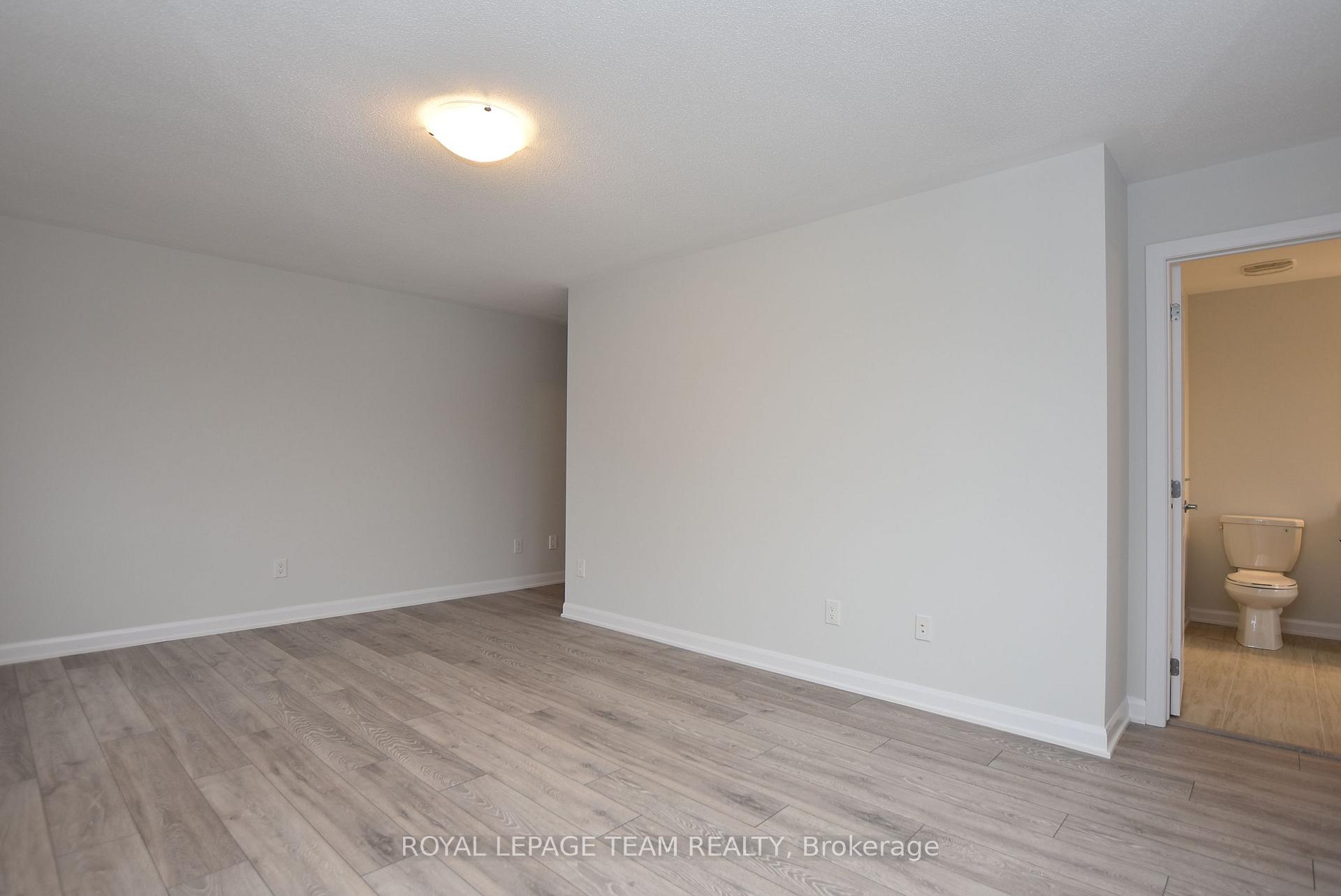 Photo 21 of 22 Sweet Pea Way, Ottawa, Kanata - Kanata Lakes/Heritage Hills — HOMEH
