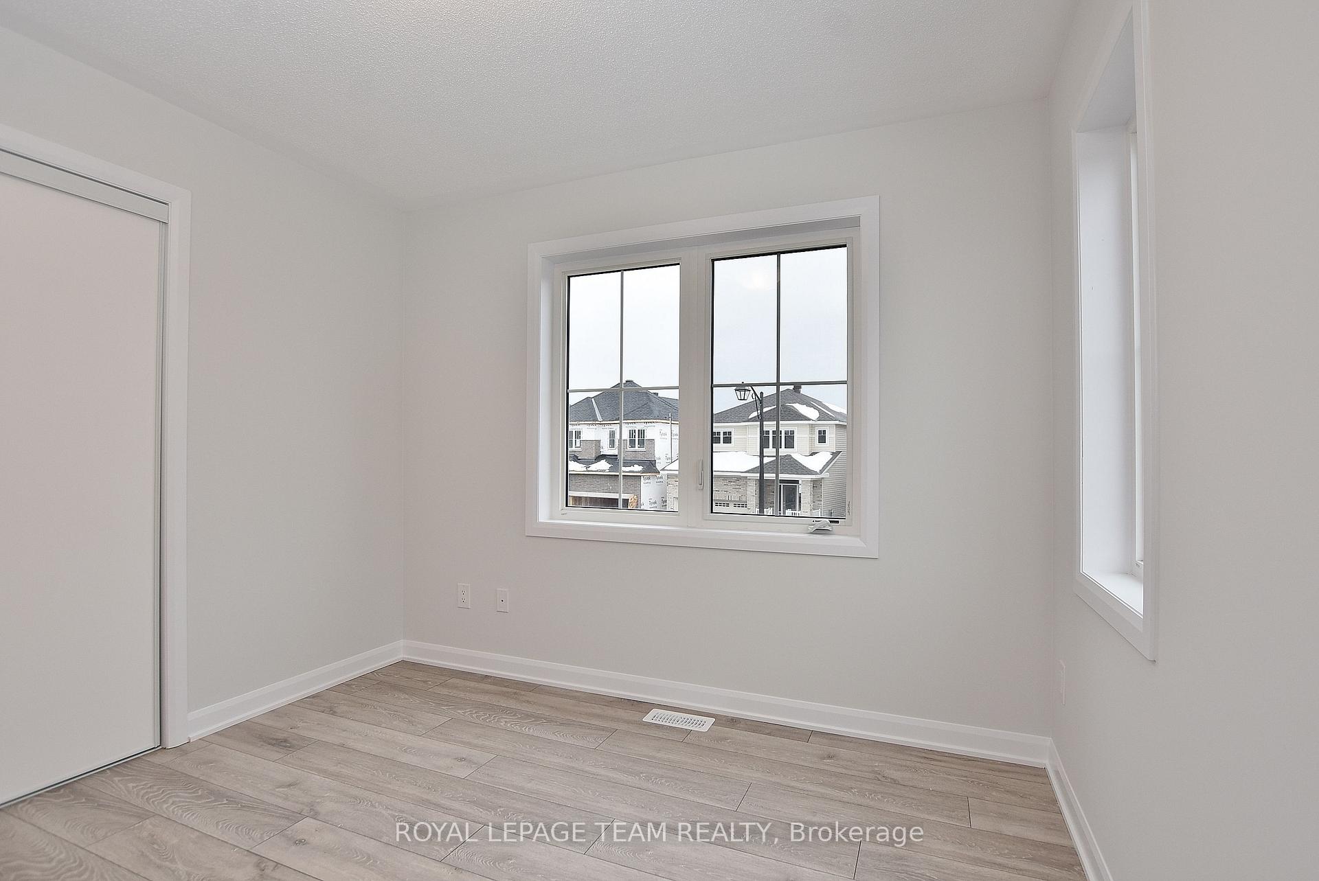 Photo 29 of 22 Sweet Pea Way, Ottawa, Kanata - Kanata Lakes/Heritage Hills — HOMEH