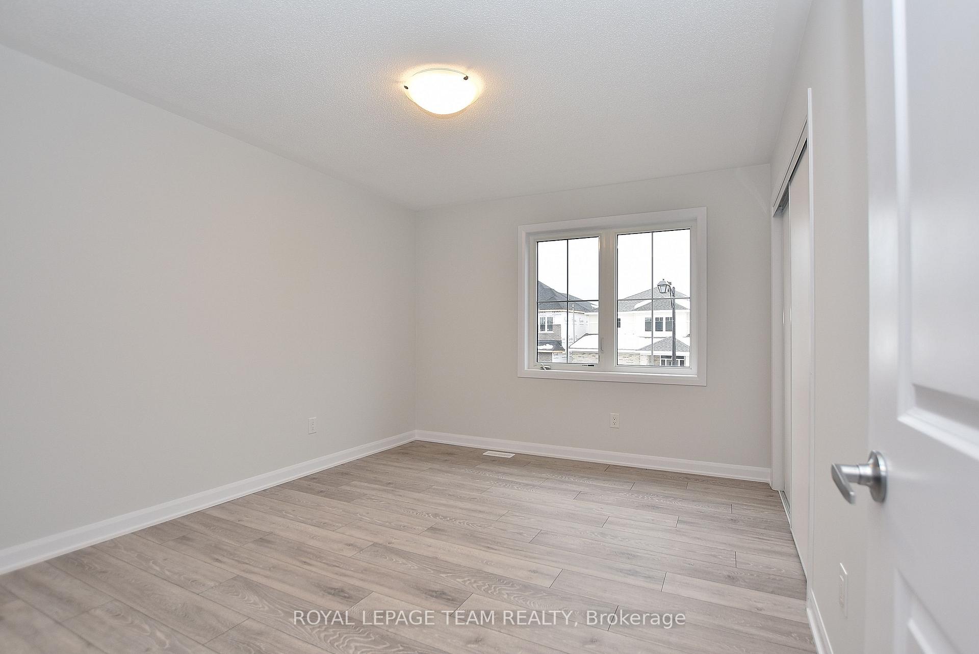Photo 32 of 22 Sweet Pea Way, Ottawa, Kanata - Kanata Lakes/Heritage Hills — HOMEH