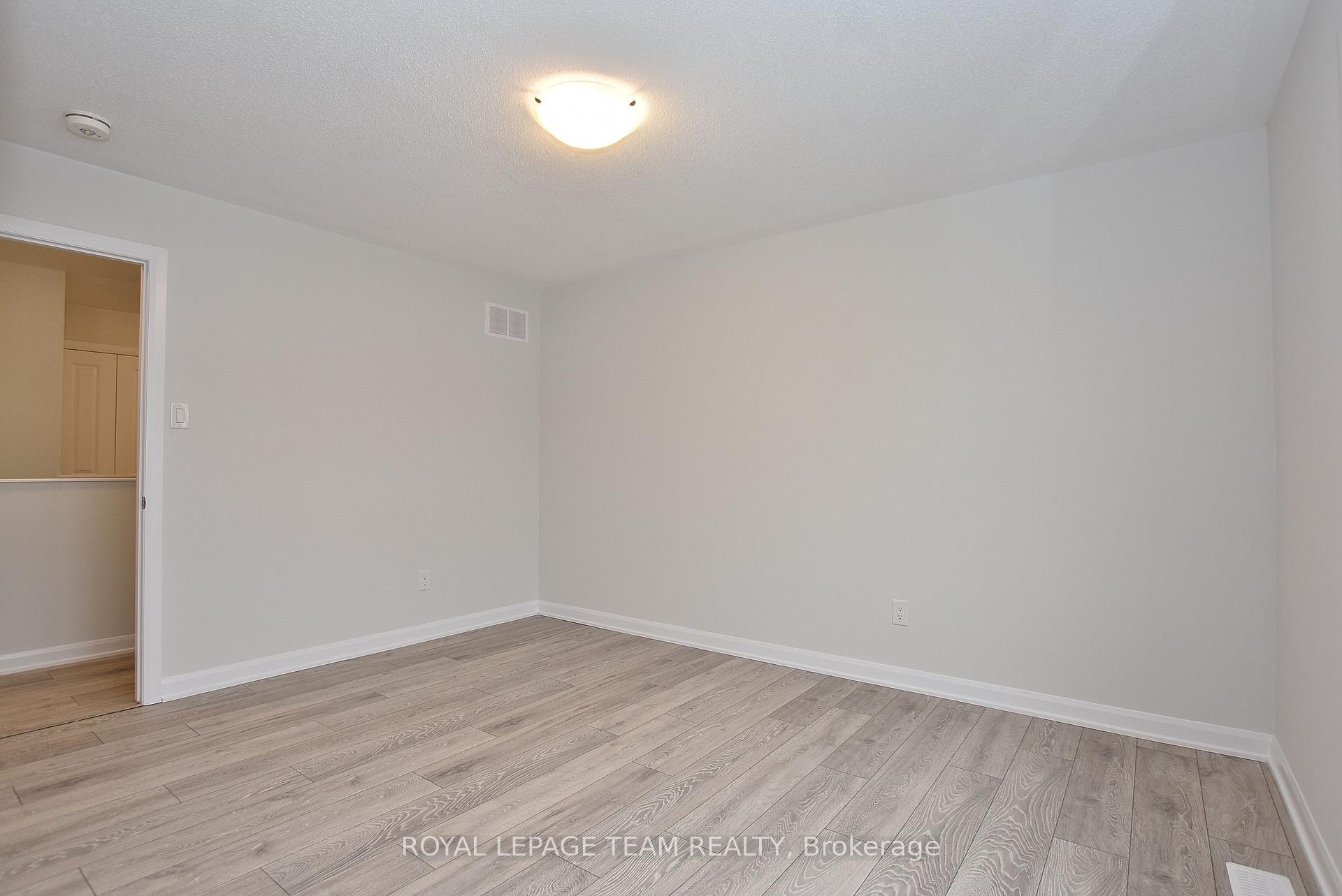 Photo 34 of 22 Sweet Pea Way, Ottawa, Kanata - Kanata Lakes/Heritage Hills — HOMEH