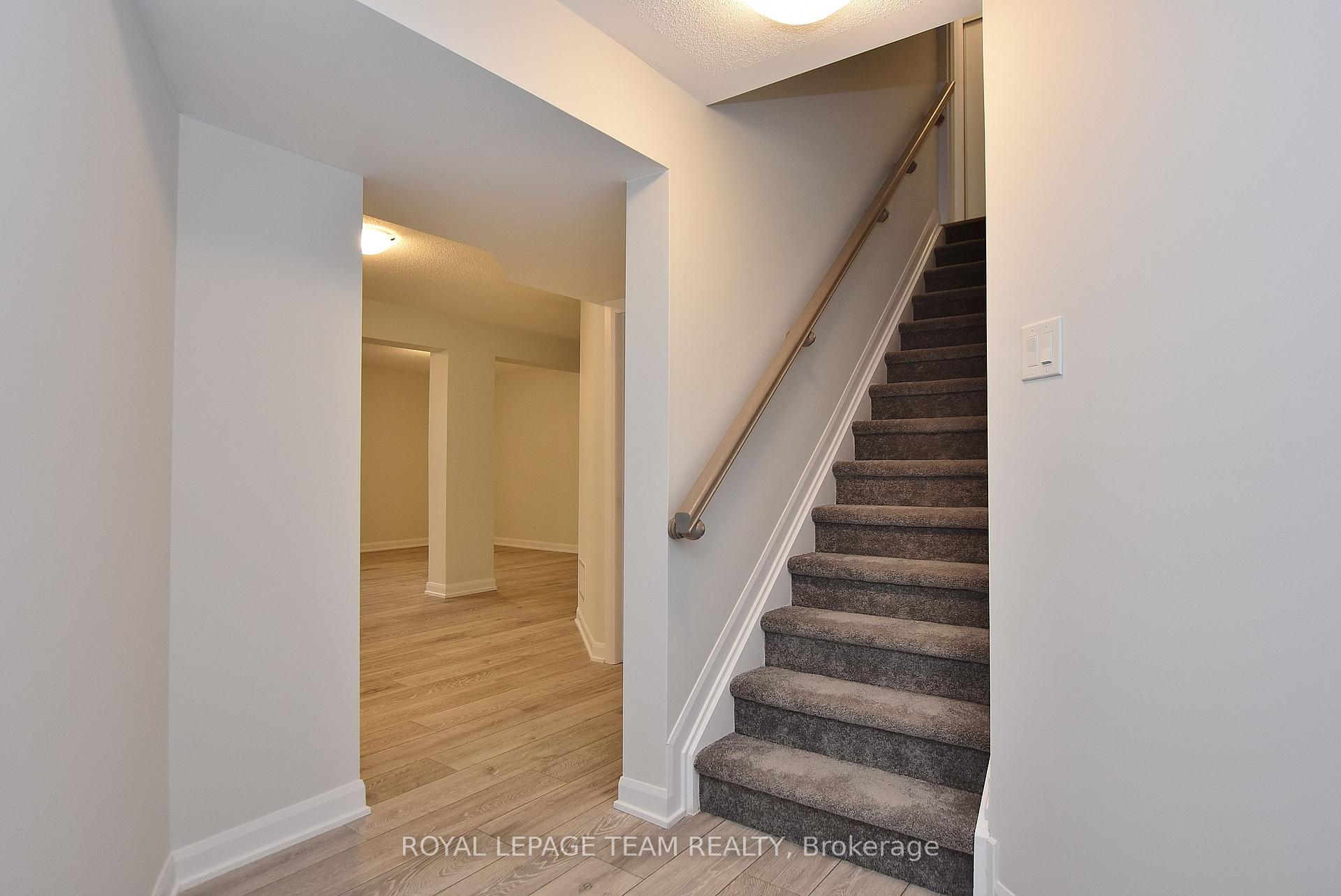 Photo 36 of 22 Sweet Pea Way, Ottawa, Kanata - Kanata Lakes/Heritage Hills — HOMEH