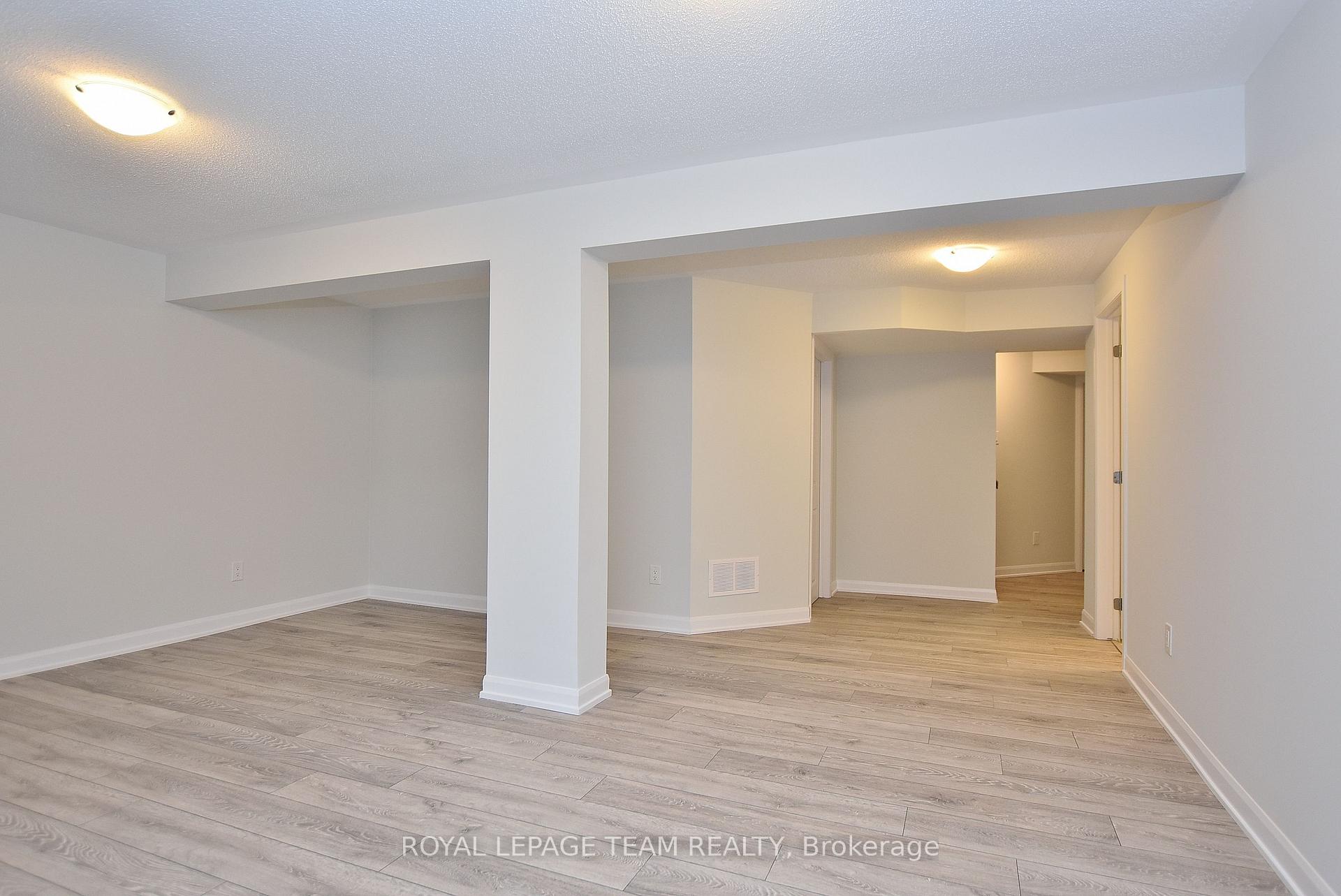 Photo 37 of 22 Sweet Pea Way, Ottawa, Kanata - Kanata Lakes/Heritage Hills — HOMEH