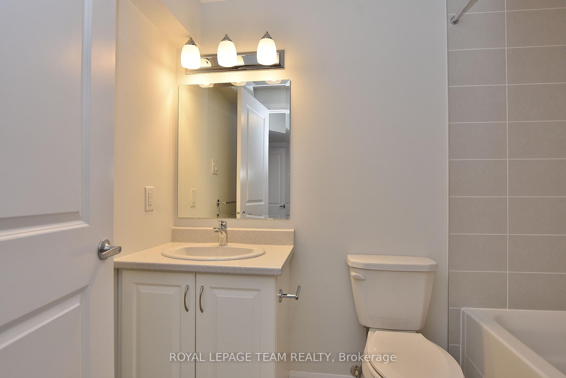Photo 39 of 22 Sweet Pea Way, Ottawa, Kanata - Kanata Lakes/Heritage Hills — HOMEH