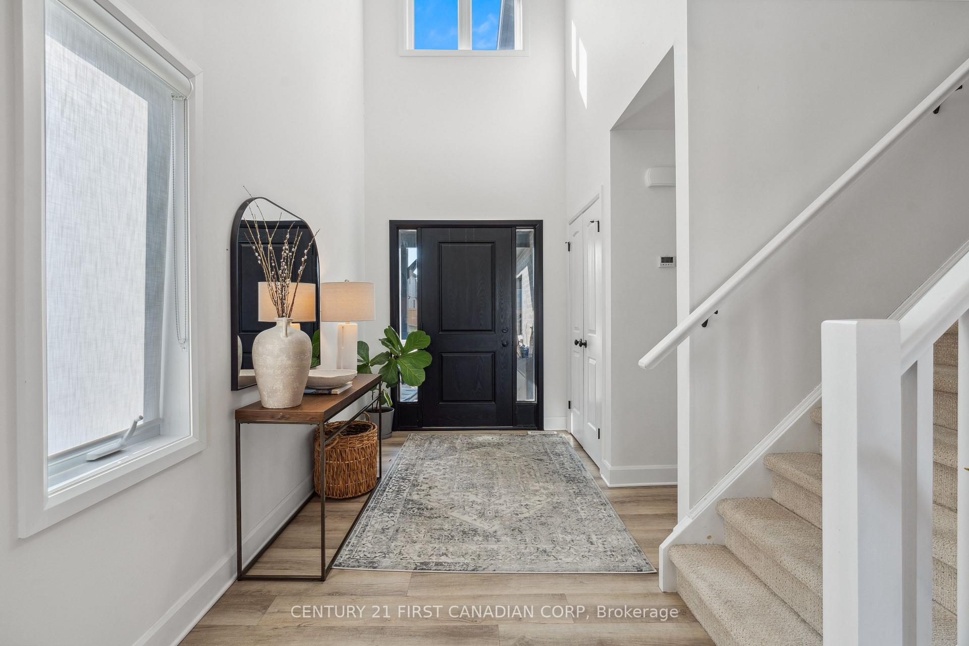 Photo 15 of 128 Gilmour Drive, Lucan Biddulph, Lucan — HOMEH