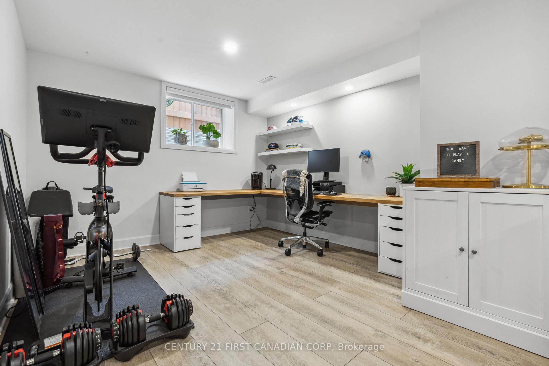 Photo 48 of 128 Gilmour Drive, Lucan Biddulph, Lucan — HOMEH