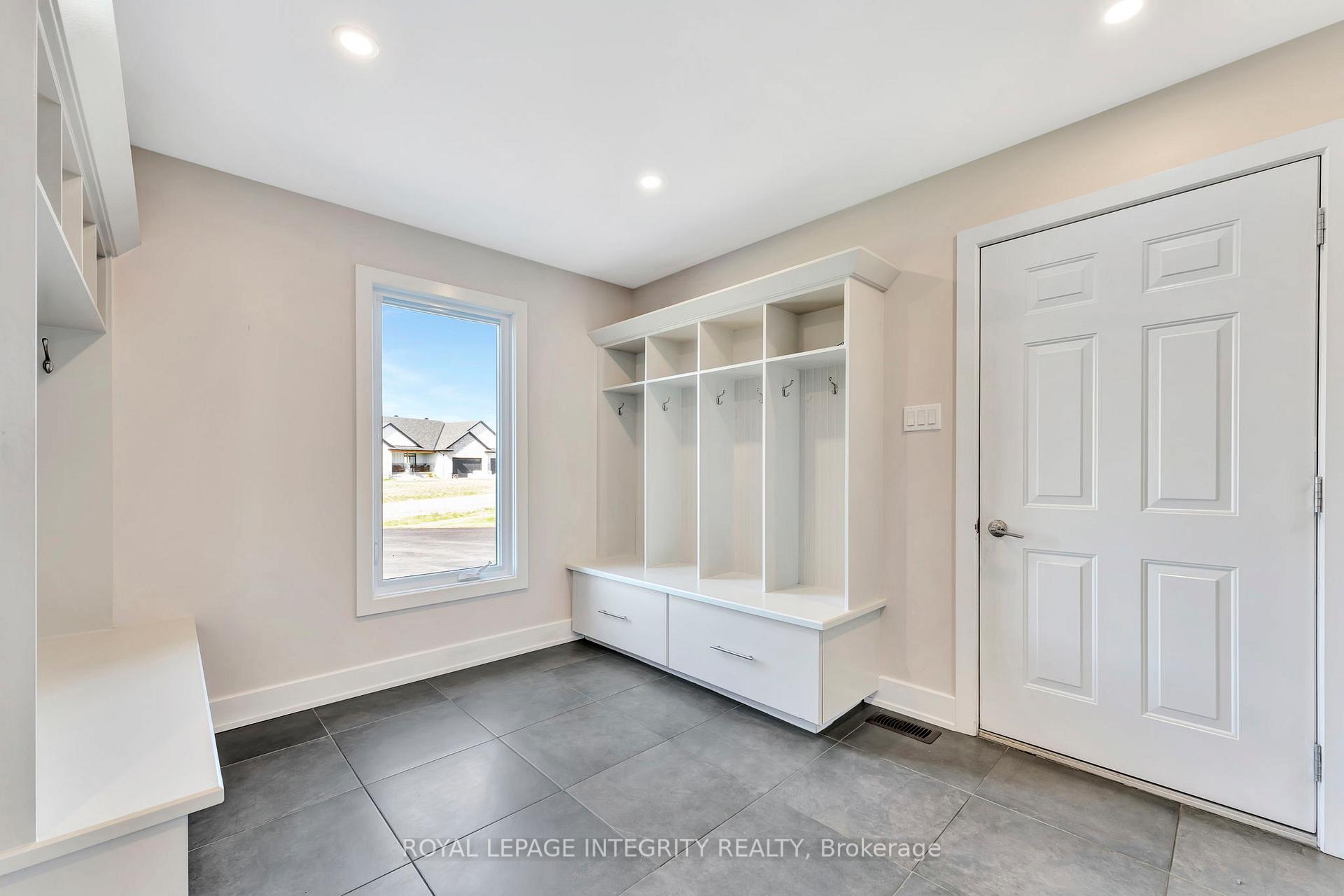 Photo 13 of 2198 Maple Forest Drive, Ottawa, North Gower — HOMEH