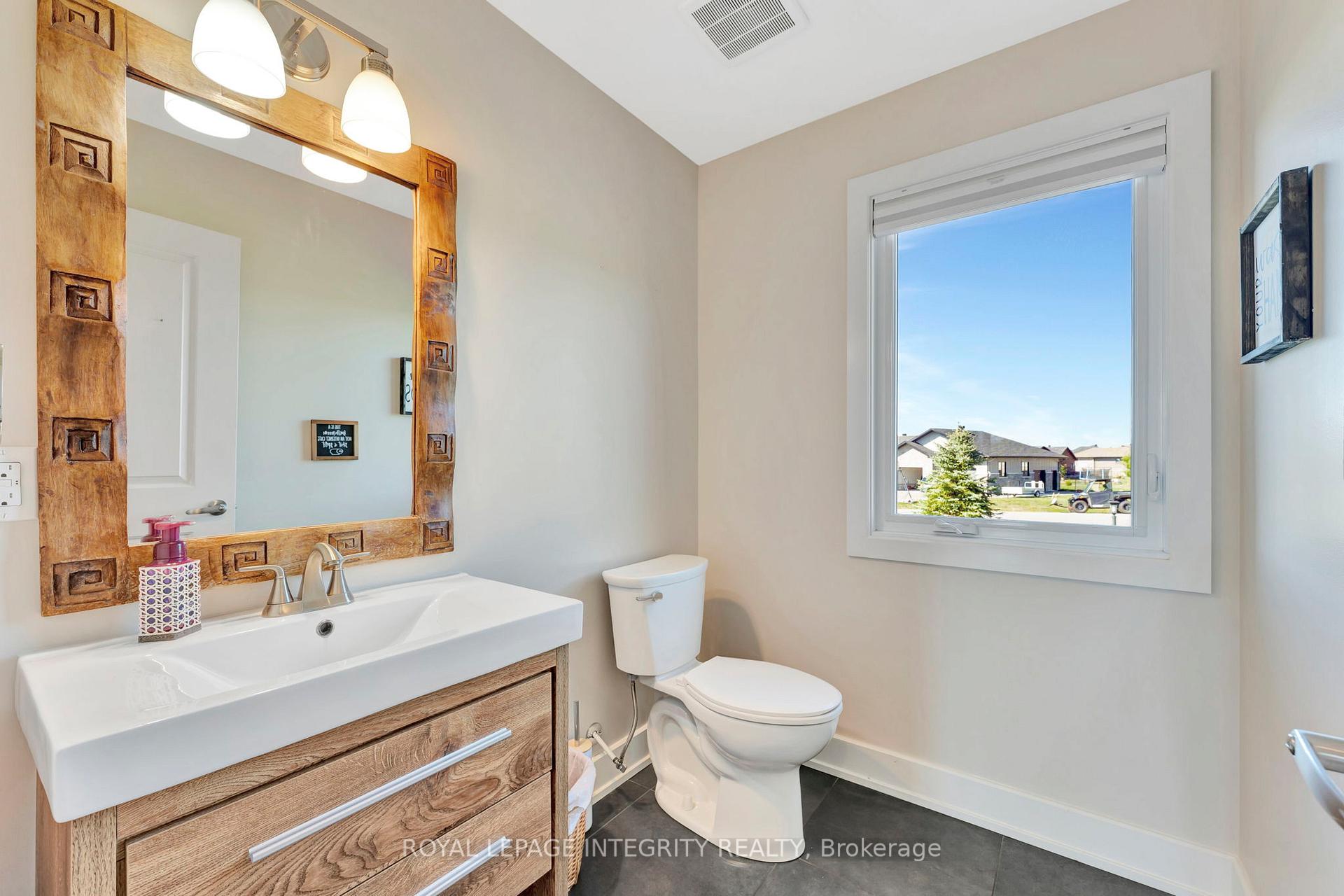 Photo 14 of 2198 Maple Forest Drive, Ottawa, North Gower — HOMEH