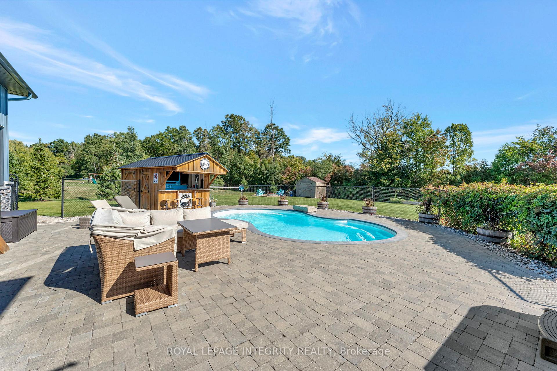 Photo 33 of 2198 Maple Forest Drive, Ottawa, North Gower — HOMEH