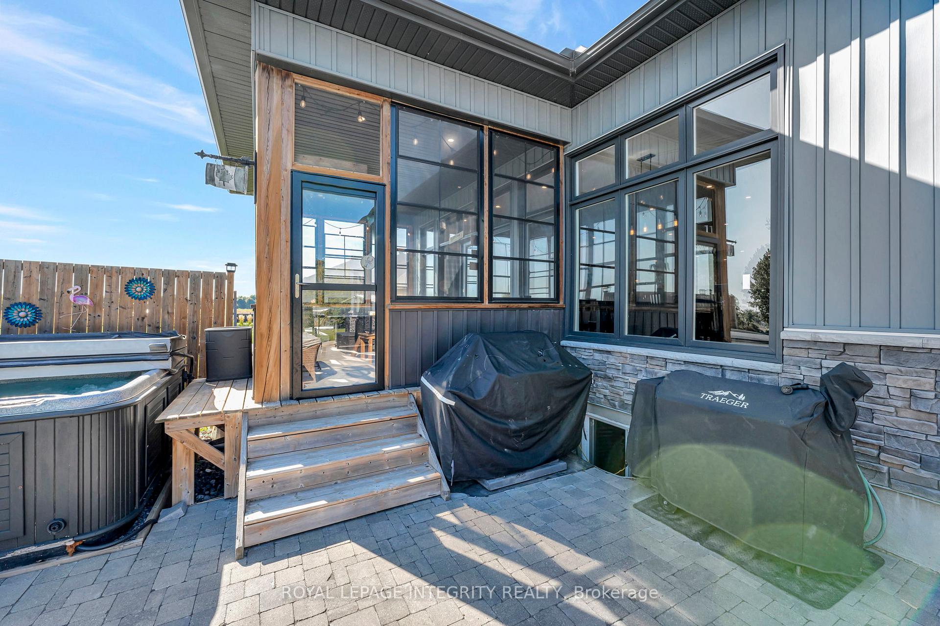 Photo 38 of 2198 Maple Forest Drive, Ottawa, North Gower — HOMEH