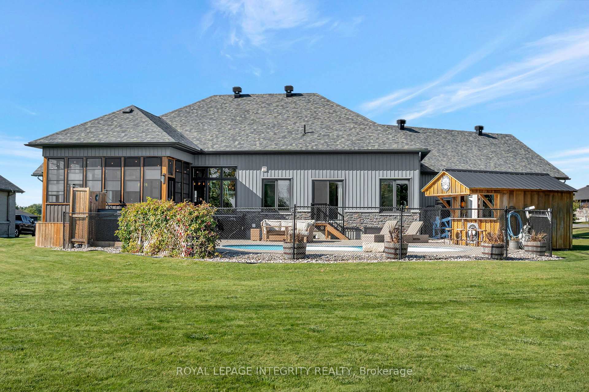 Photo 42 of 2198 Maple Forest Drive, Ottawa, North Gower — HOMEH