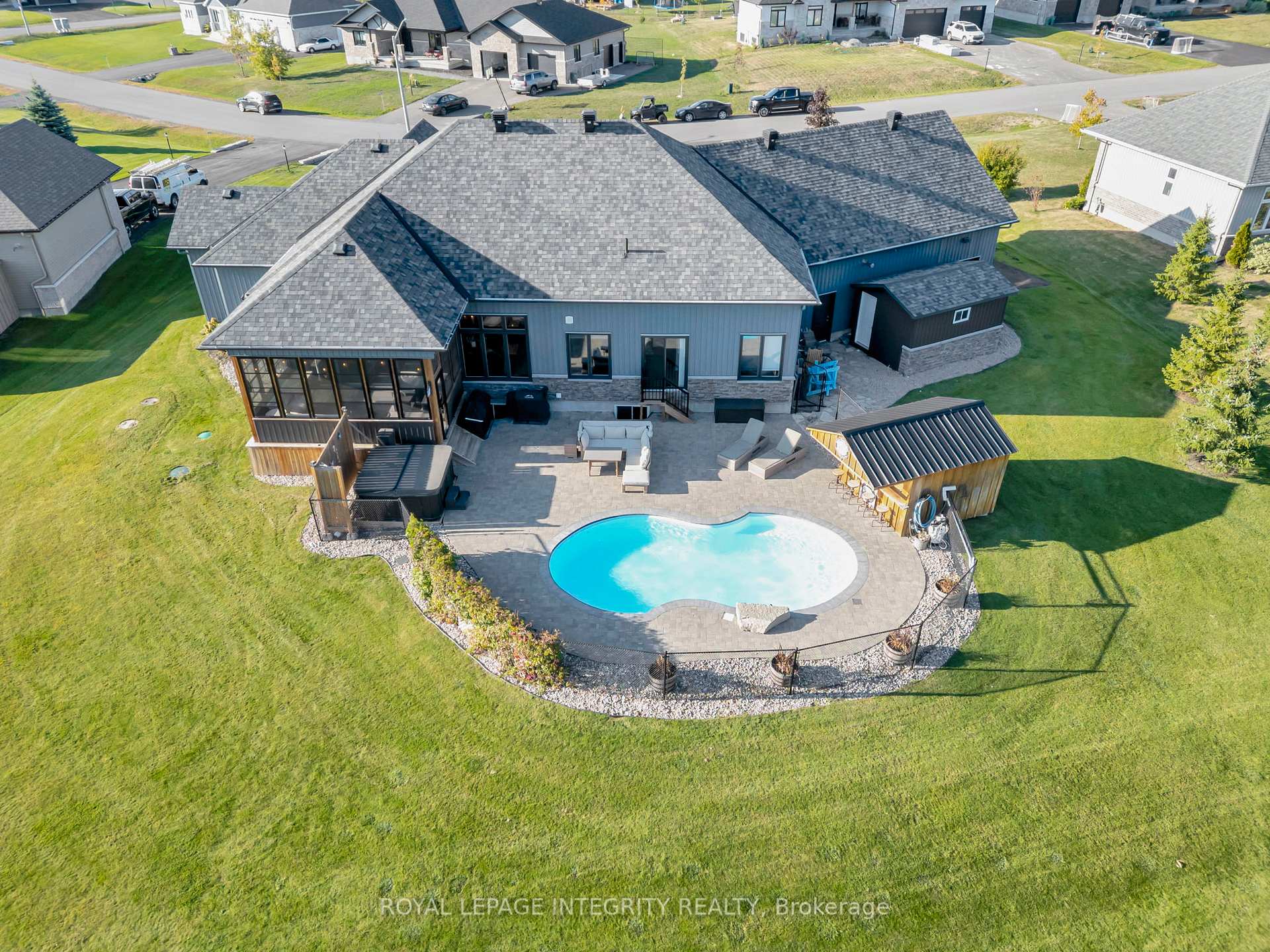 Photo 44 of 2198 Maple Forest Drive, Ottawa, North Gower — HOMEH