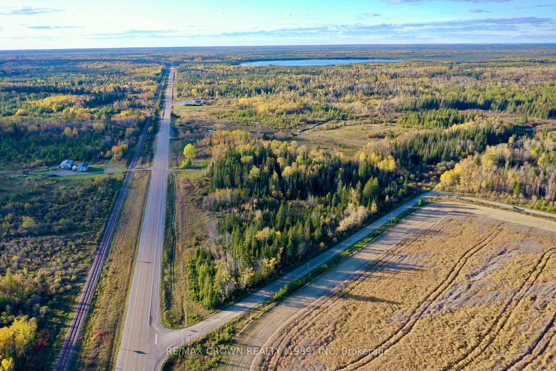 Photo 10 of 392 Highway 11, Kapuskasing — HOMEH