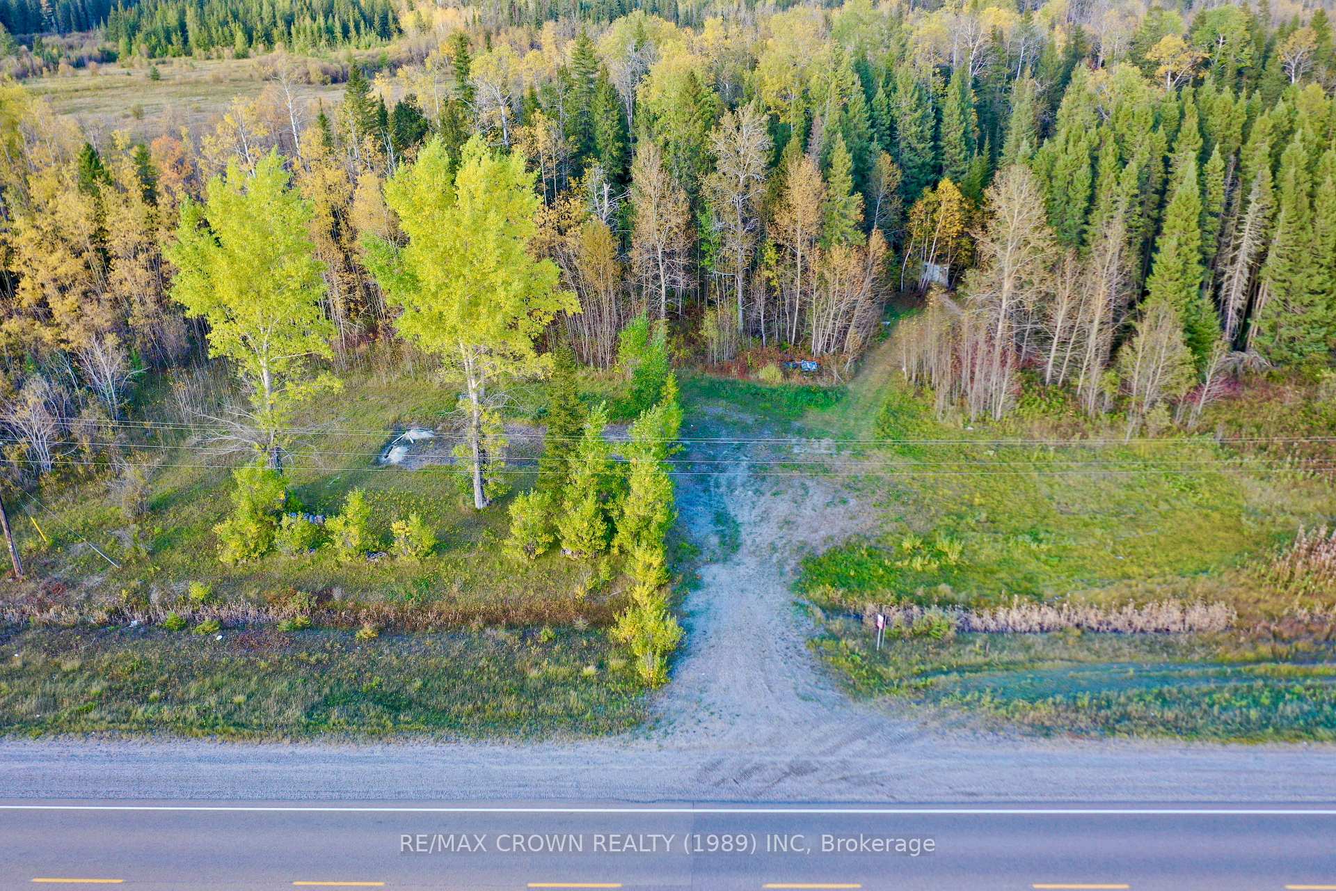 Photo 13 of 392 Highway 11, Kapuskasing — HOMEH