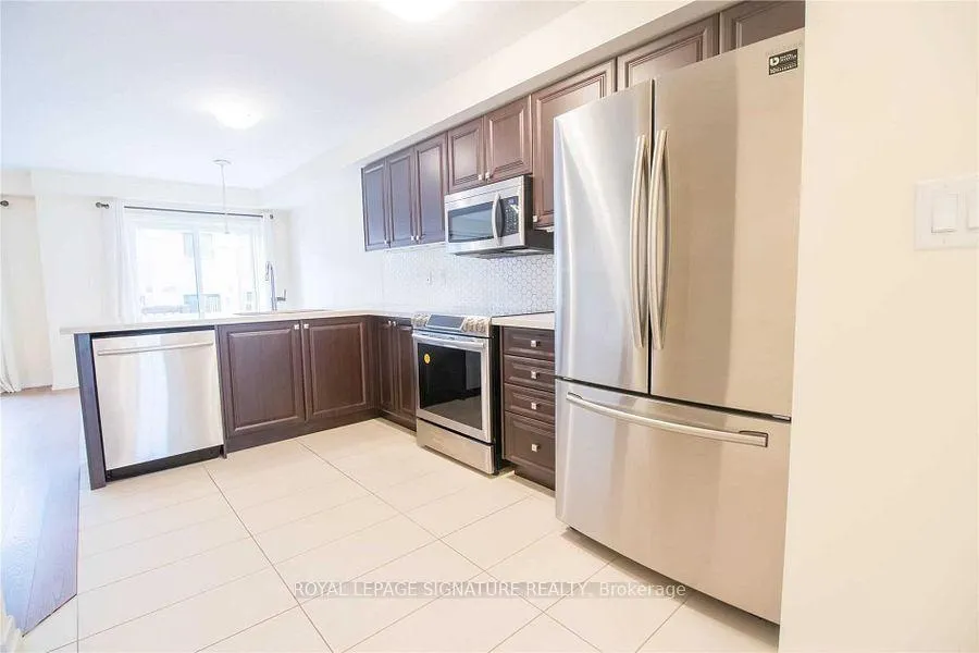 Photo 11 of 76 Scarletwood Street, Hamilton, Stoney Creek — HOMEH