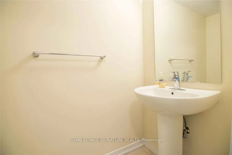 Photo 13 of 76 Scarletwood Street, Hamilton, Stoney Creek — HOMEH