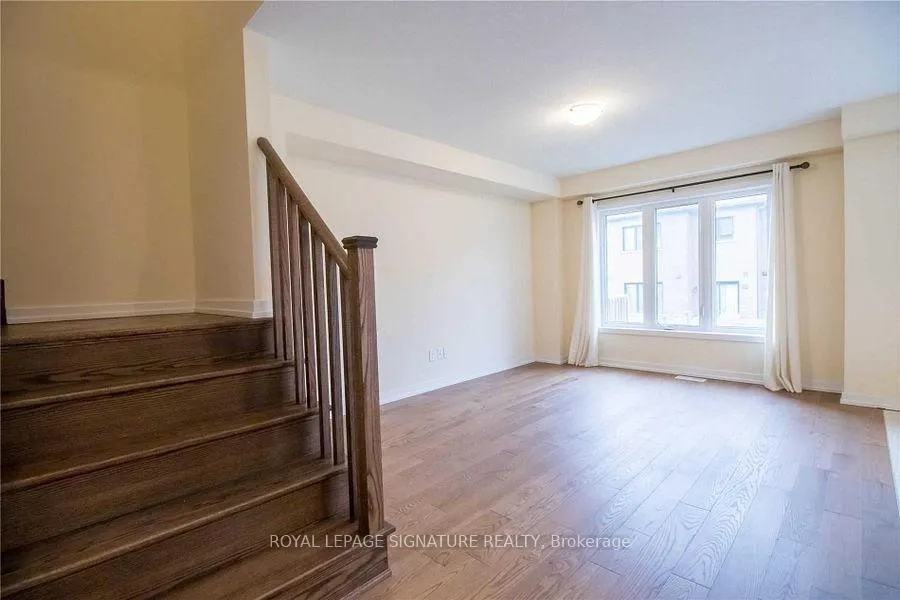Photo 14 of 76 Scarletwood Street, Hamilton, Stoney Creek — HOMEH