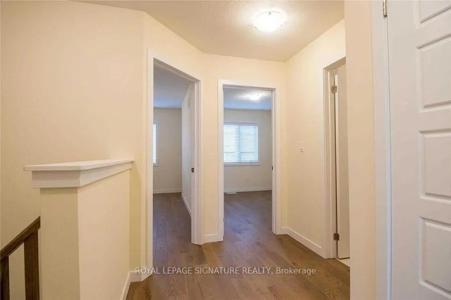 Photo 30 of 76 Scarletwood Street, Hamilton, Stoney Creek — HOMEH