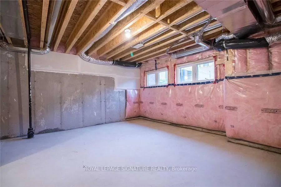 Photo 32 of 76 Scarletwood Street, Hamilton, Stoney Creek — HOMEH