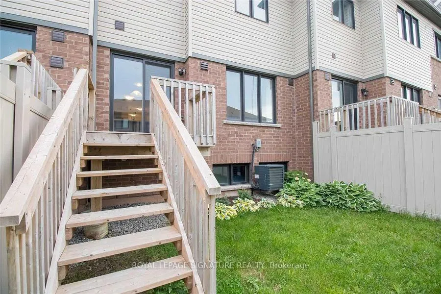 Photo 35 of 76 Scarletwood Street, Hamilton, Stoney Creek — HOMEH