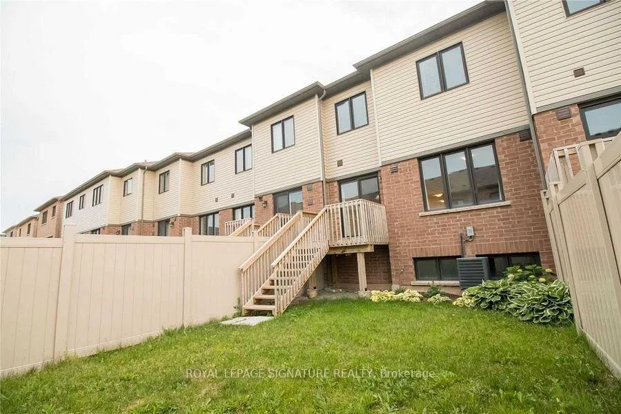 Photo 36 of 76 Scarletwood Street, Hamilton, Stoney Creek — HOMEH