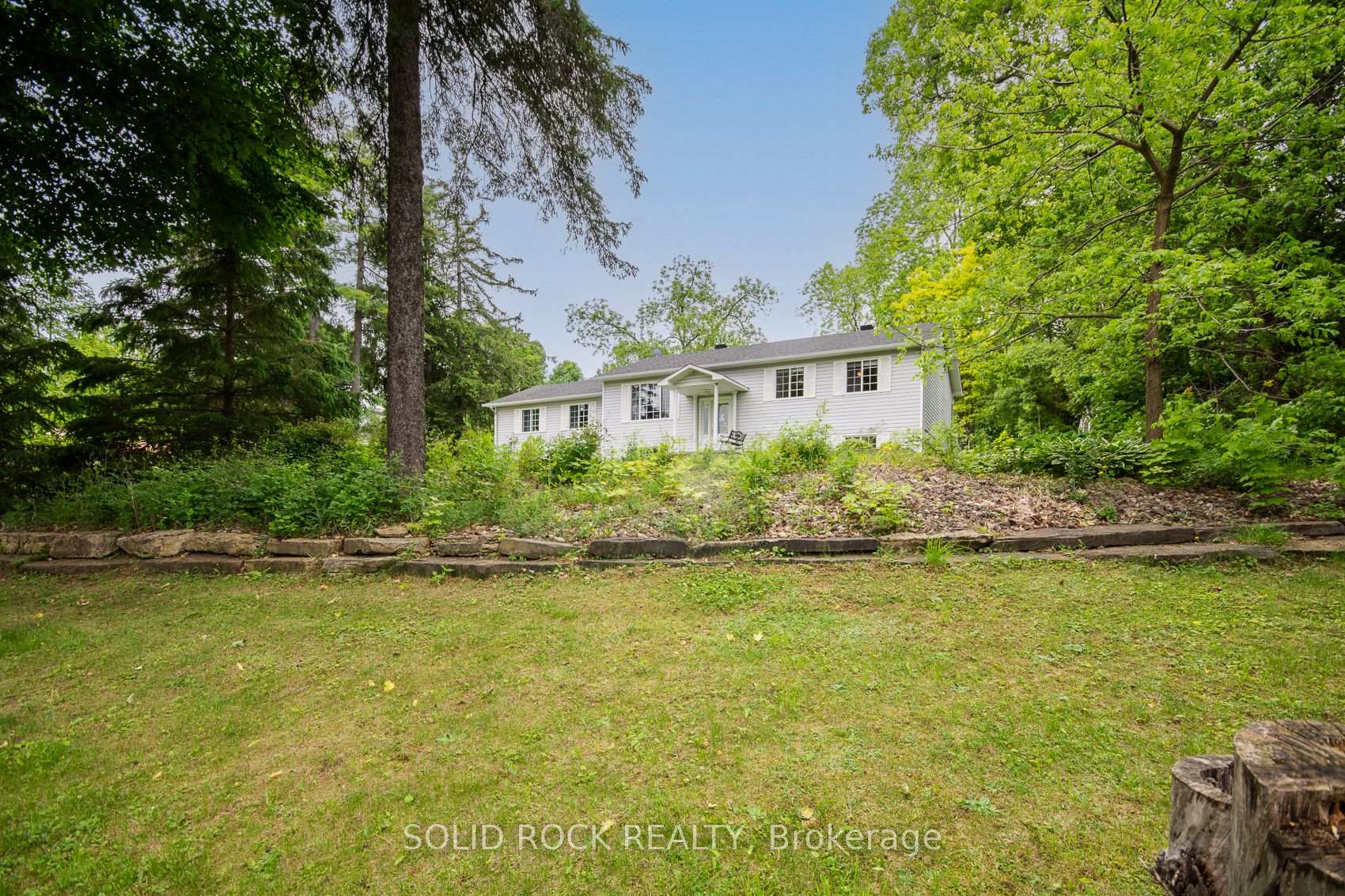 Photo 2 of 6 Robbins Lane, McNab/Braeside, Mcnab/Braeside Twps — HOMEH