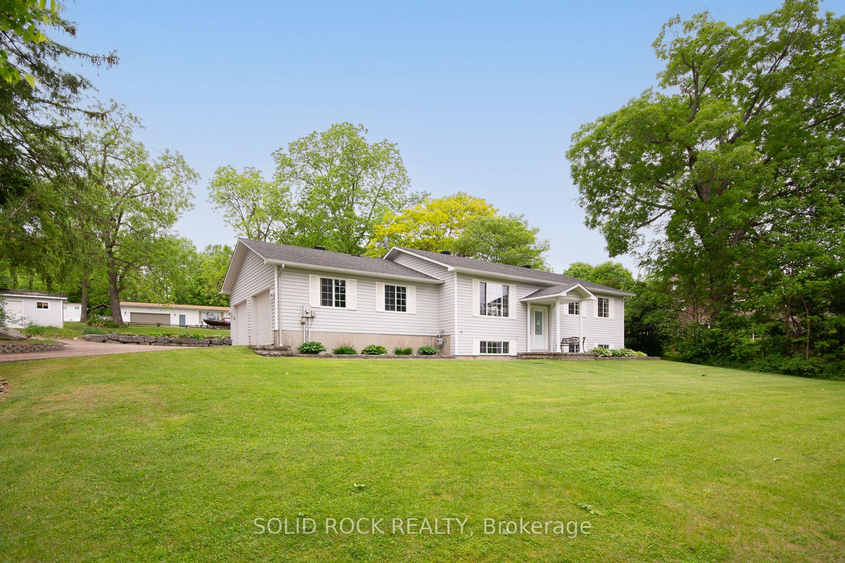 Photo 3 of 6 Robbins Lane, McNab/Braeside, Mcnab/Braeside Twps — HOMEH