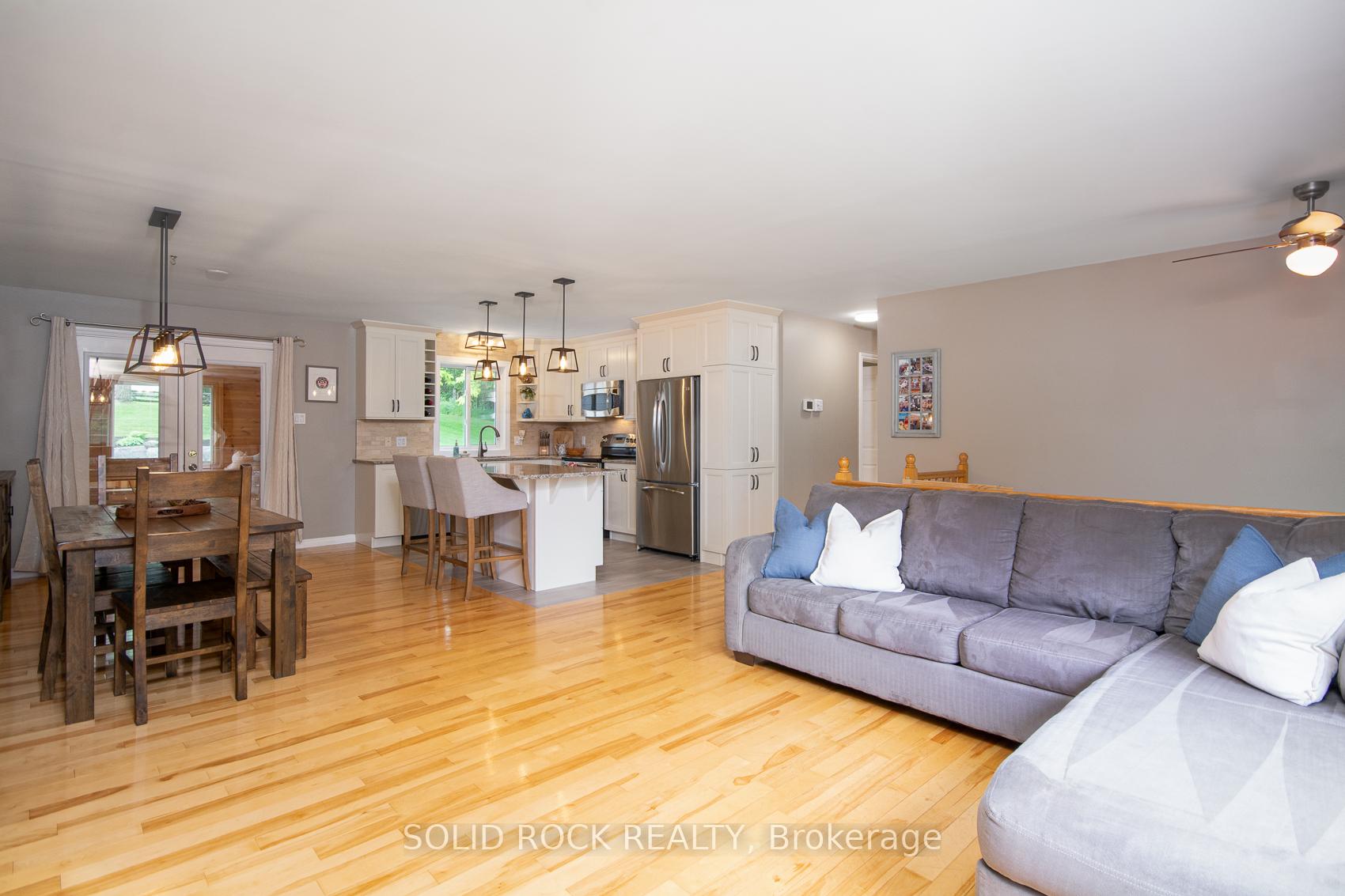 Photo 15 of 6 Robbins Lane, McNab/Braeside, Mcnab/Braeside Twps — HOMEH