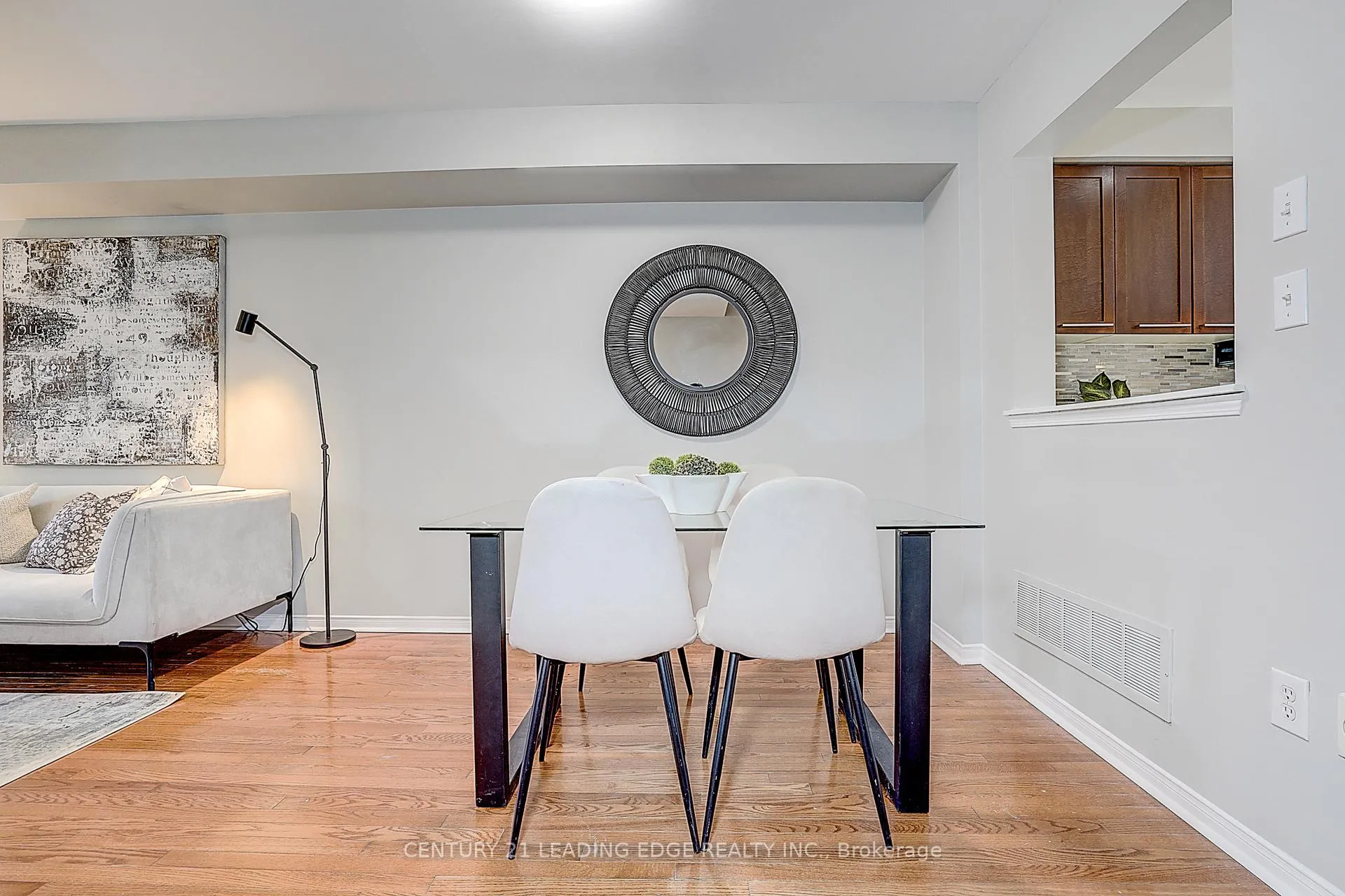 Photo 12 of 479 White's Hill Avenue, Markham, Cornell — HOMEH