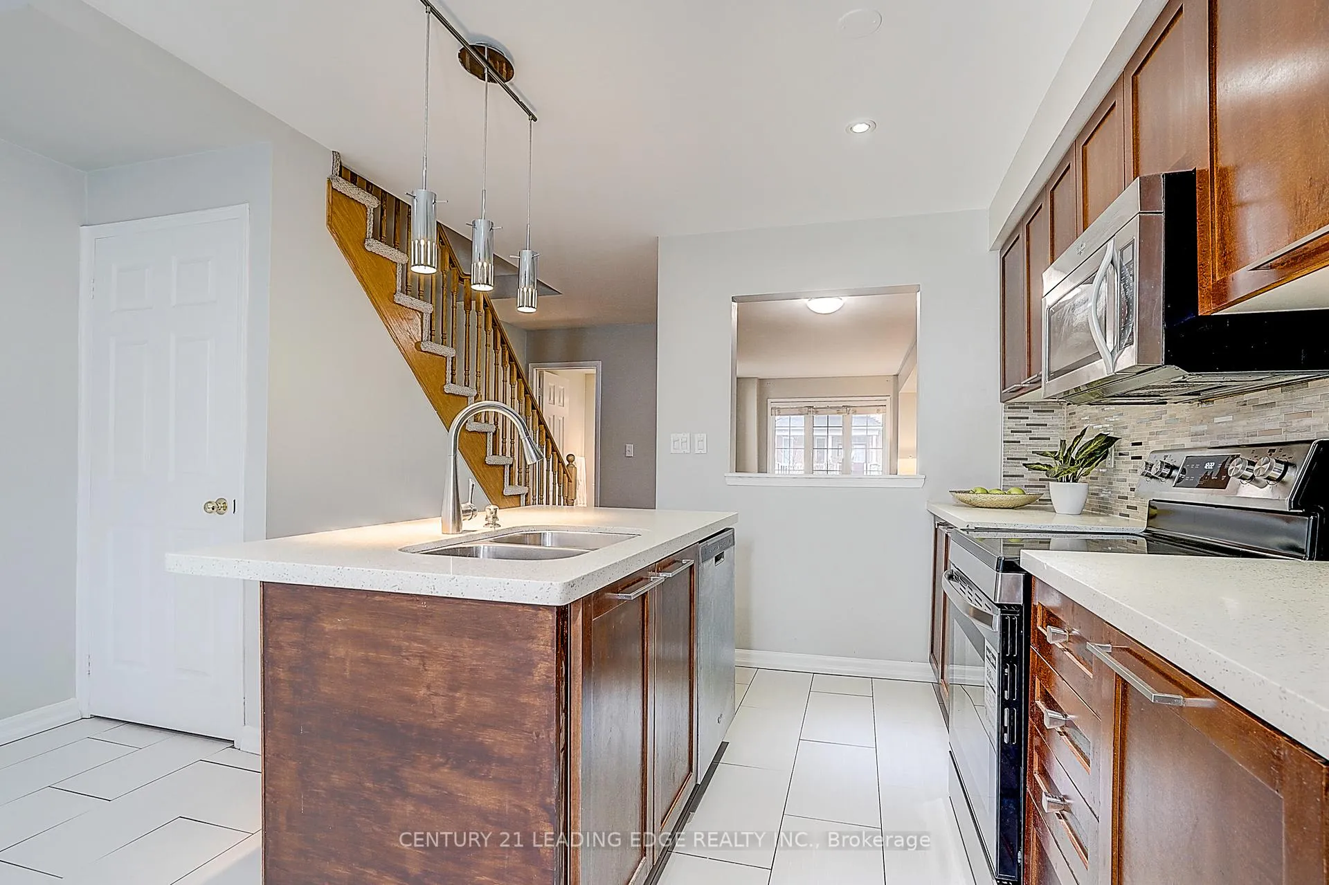 Photo 20 of 479 White's Hill Avenue, Markham, Cornell — HOMEH