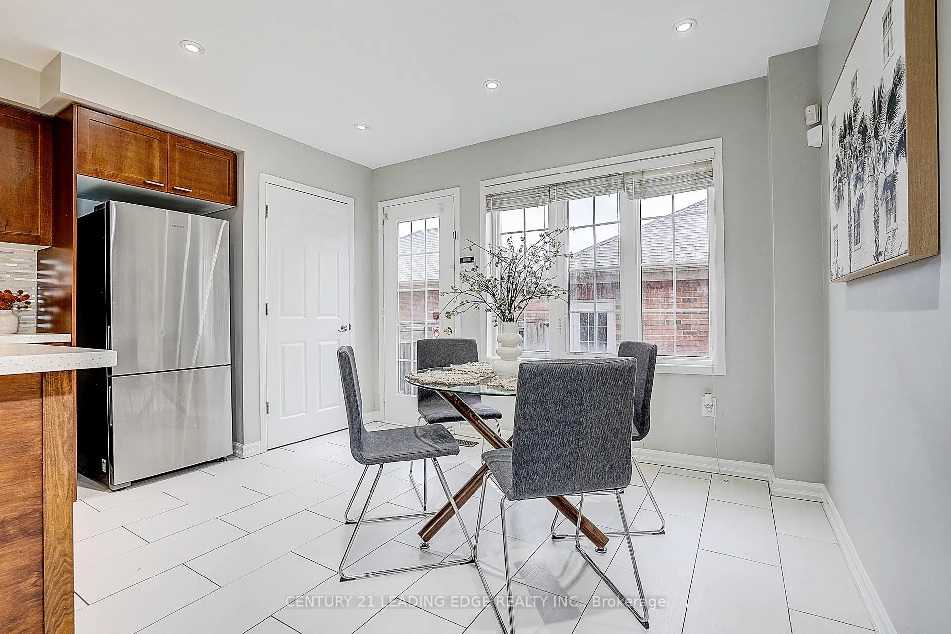 Photo 23 of 479 White's Hill Avenue, Markham, Cornell — HOMEH