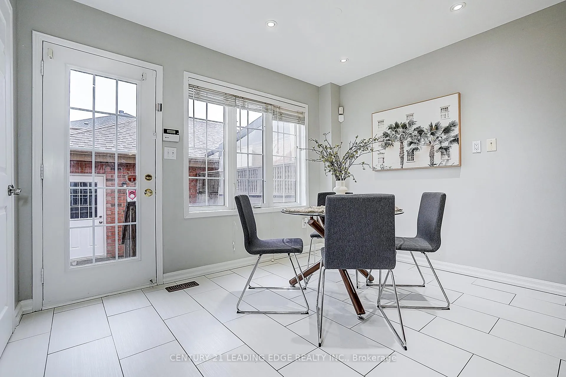 Photo 25 of 479 White's Hill Avenue, Markham, Cornell — HOMEH