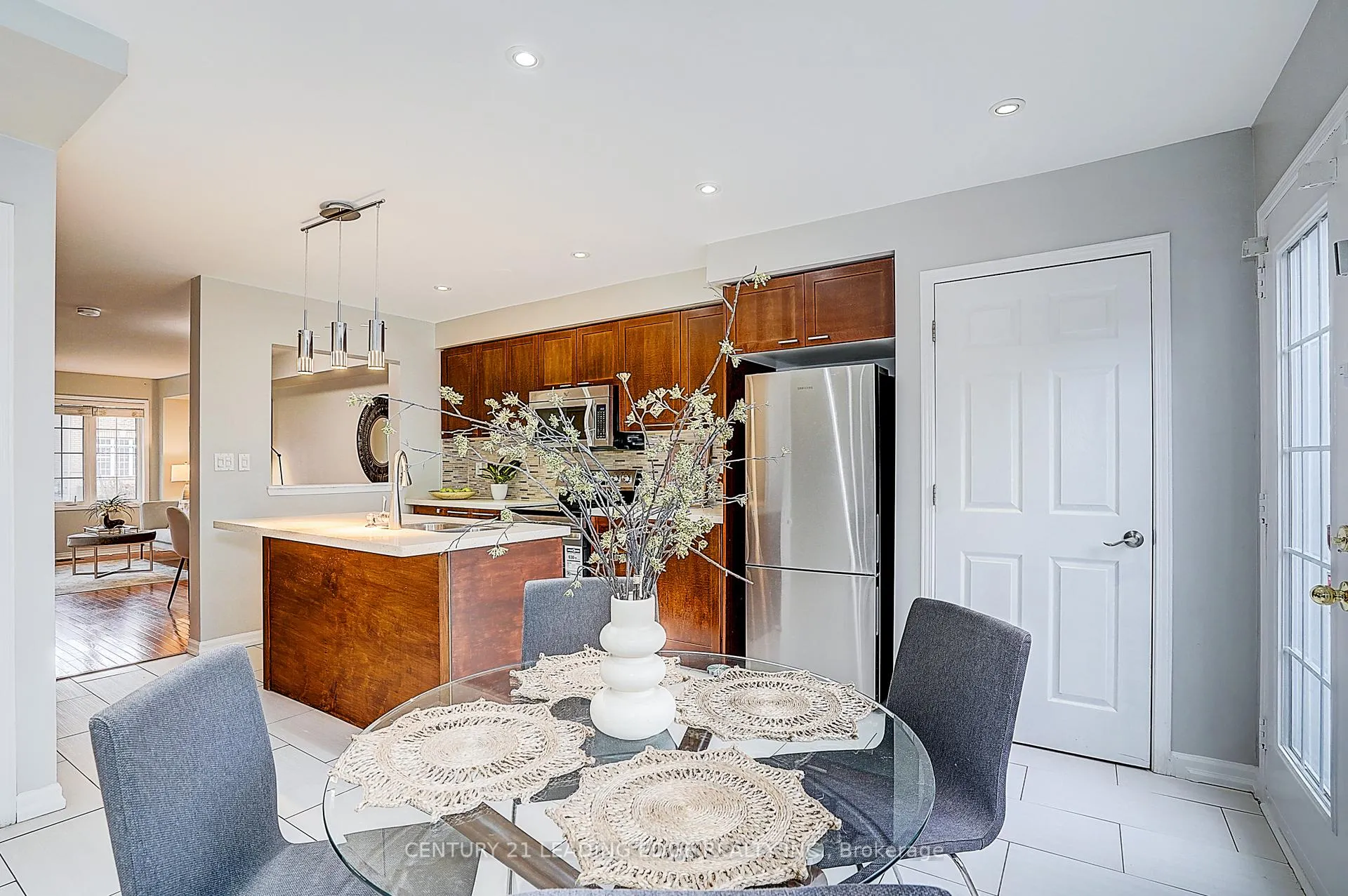 Photo 26 of 479 White's Hill Avenue, Markham, Cornell — HOMEH